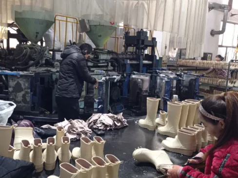 TPE/PVC rain boots equipment