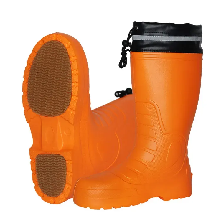 Why Retailers Prefer EVA Fishing Boots For All Season Display